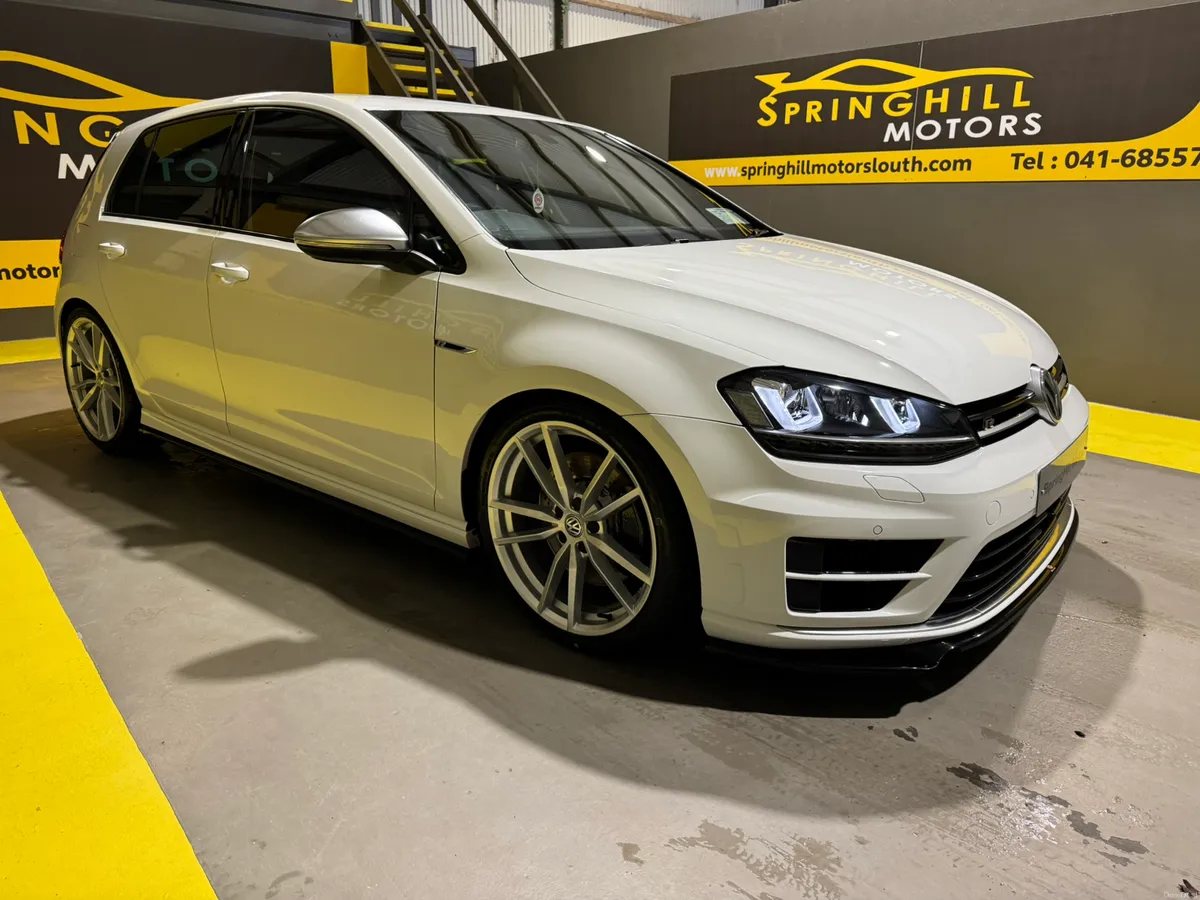 2016 Volkswagen Golf R 2.0Tsi 300BHP 4 Motion Auto - Image 2