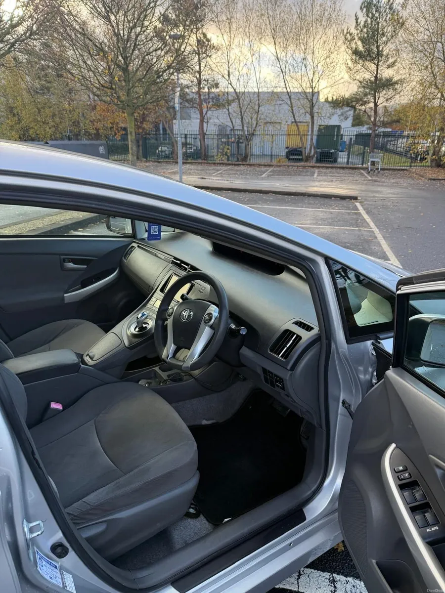 Toyota Prius - Image 3