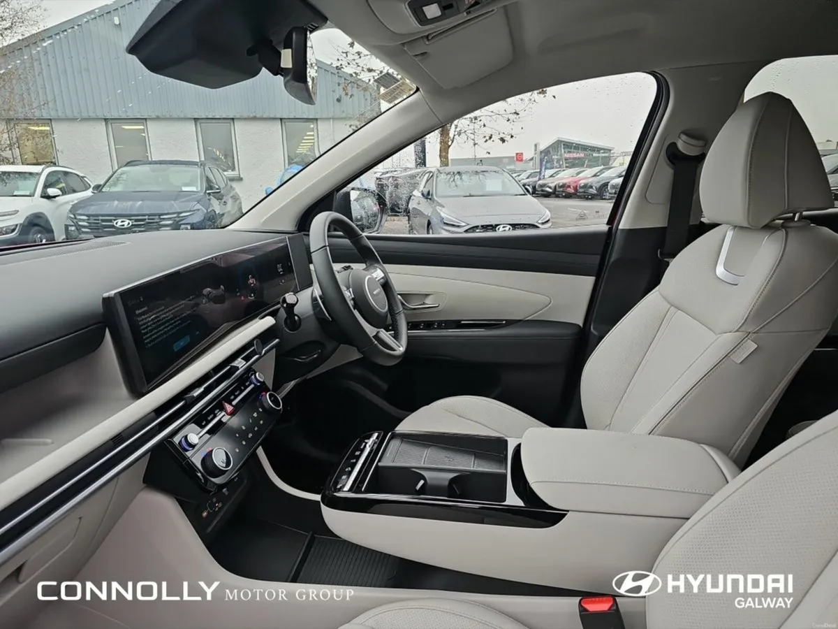 Hyundai Tucson Executive PHEV ** ORDER NOW FOR 261 - Image 5