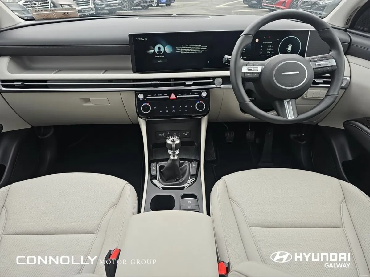 Hyundai Tucson 1.6 Diesel Executive Plus ** ORDER - Image 4
