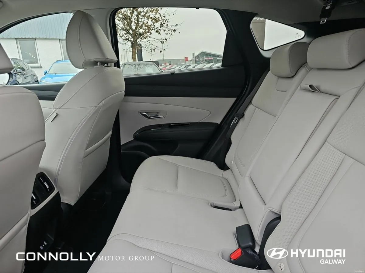 Hyundai Tucson 1.6 Diesel Executive Plus ** ORDER - Image 6