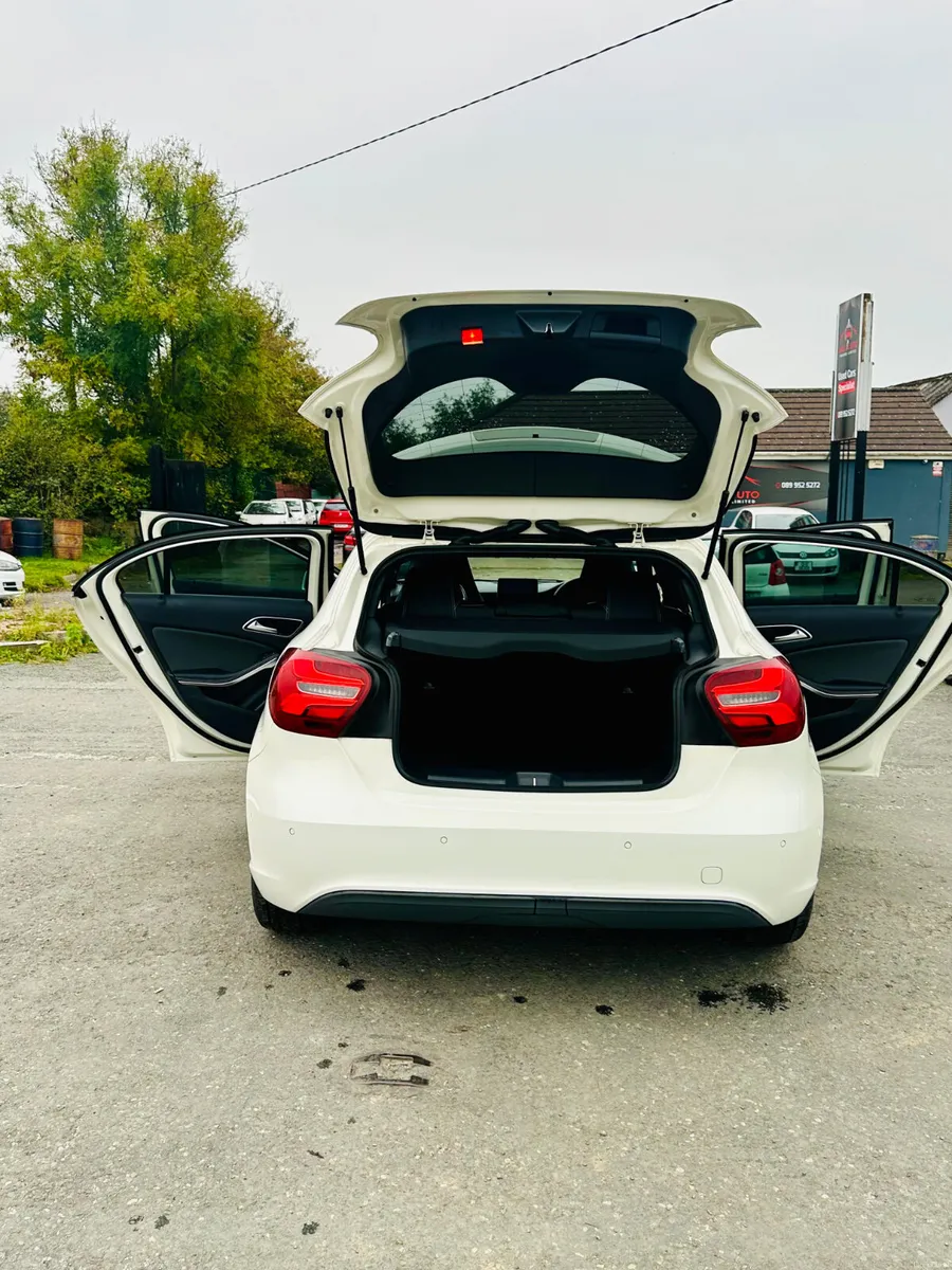 MERCEDES A-CLASS WHITE 2016 1.6L PETROL AUTOMATIC - Image 4