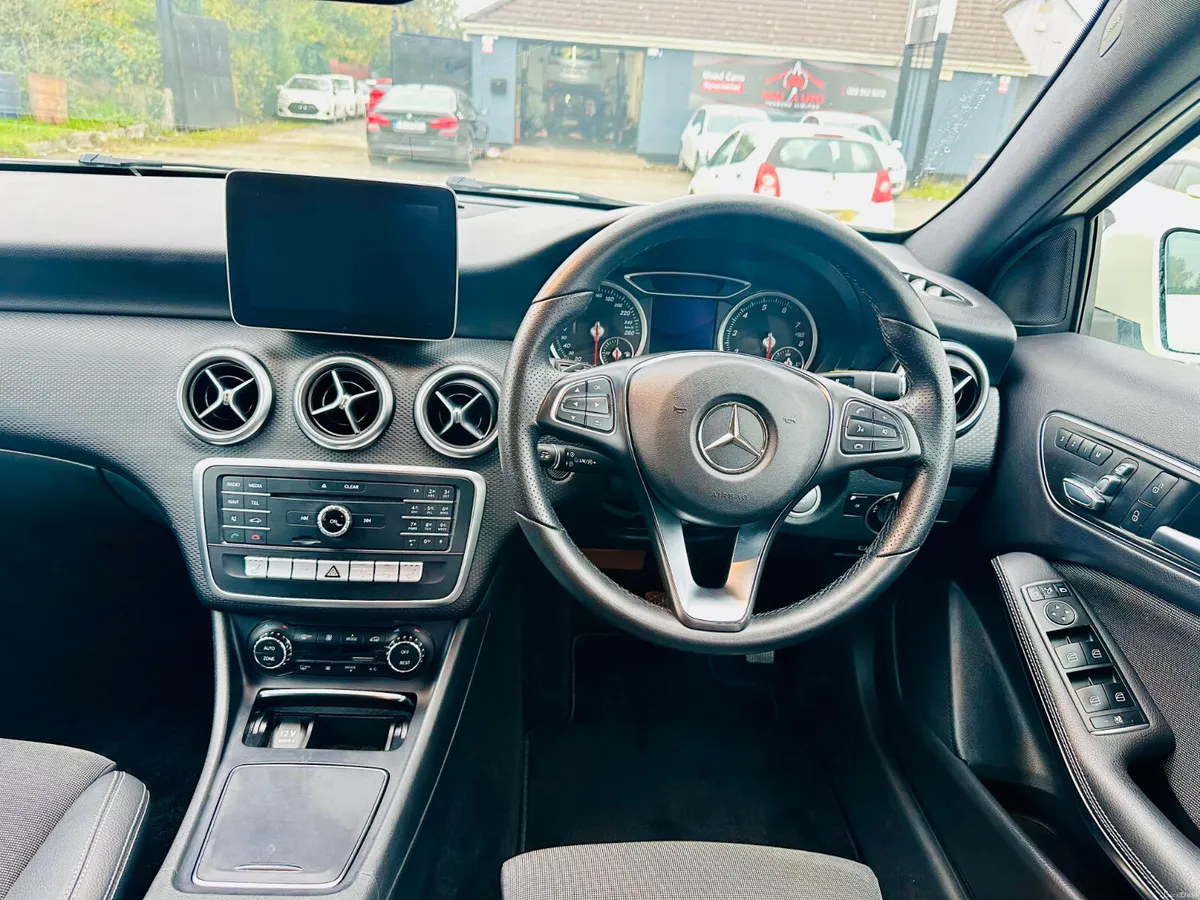 MERCEDES A-CLASS WHITE 2016 1.6L PETROL AUTOMATIC - Image 3