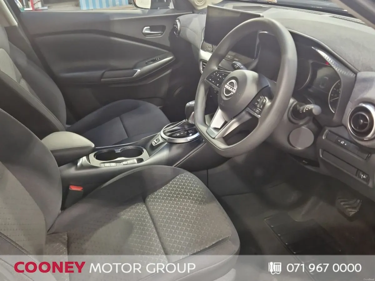 Nissan Juke HYBRID SV AUTOMATIC CLEAN CAR - Image 6