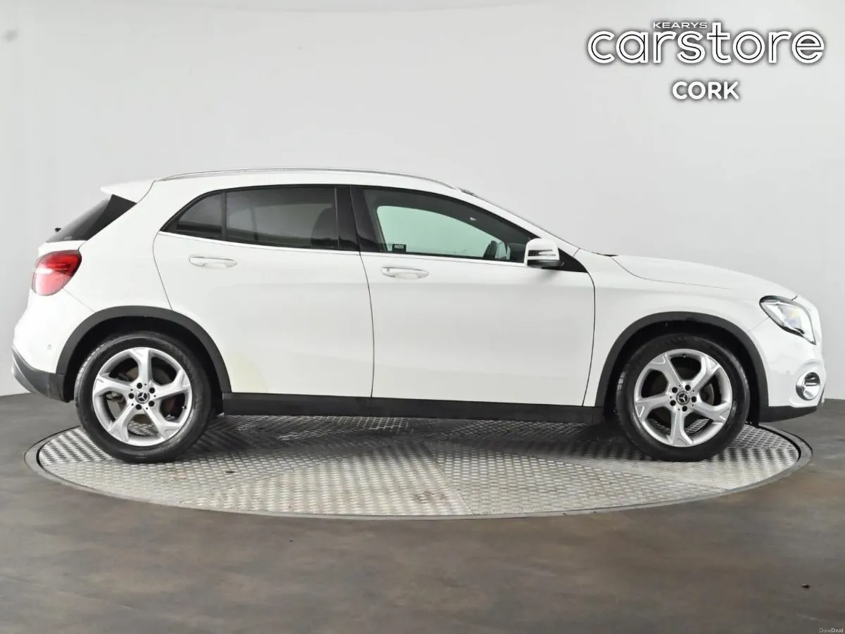 Mercedes-Benz GLA 1.6 GLA 180 Auto - Image 3