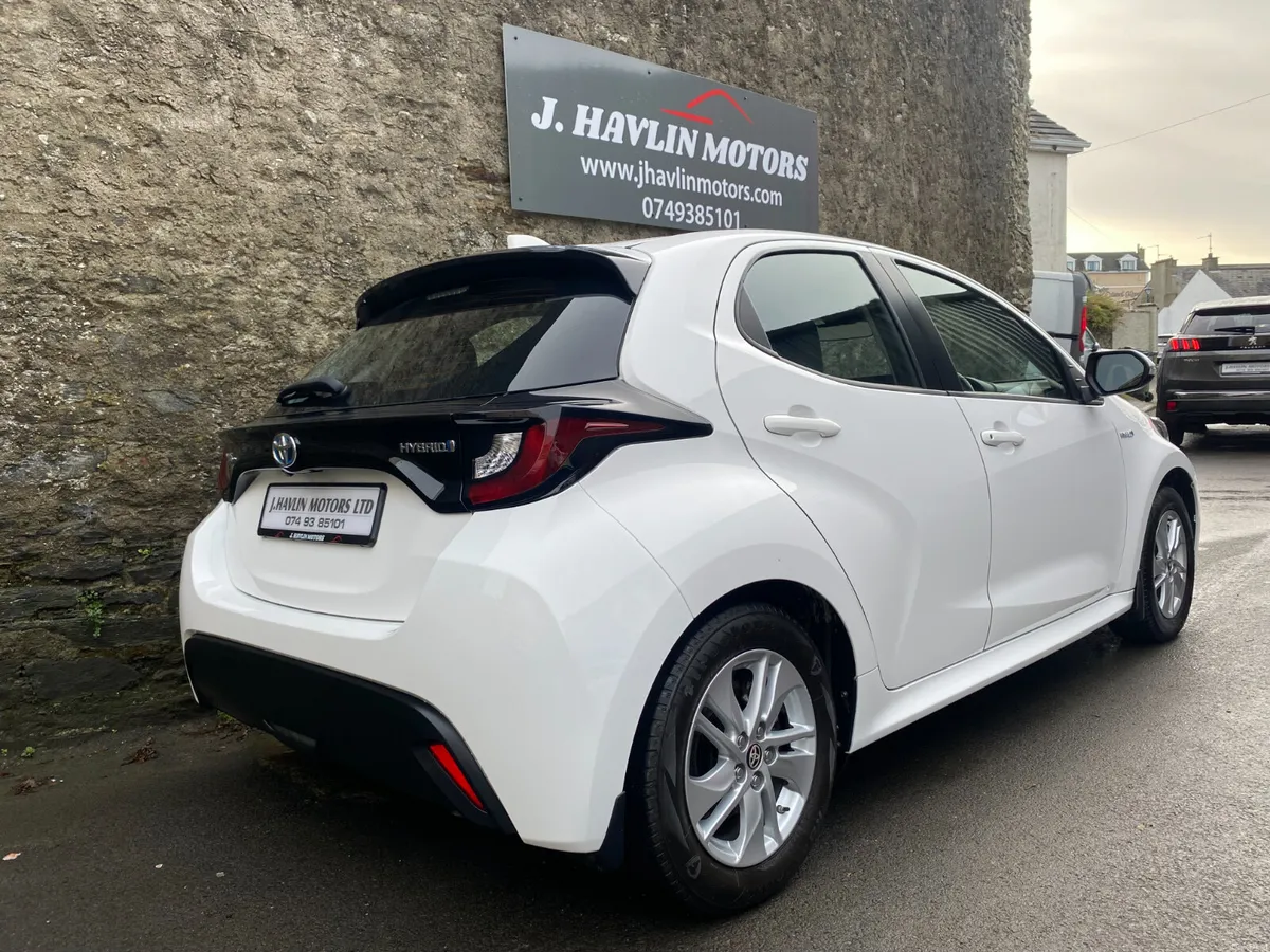 Jan 2021 Toyota Yaris Luna 1.5 Petrol Hybrid Auto - Image 4
