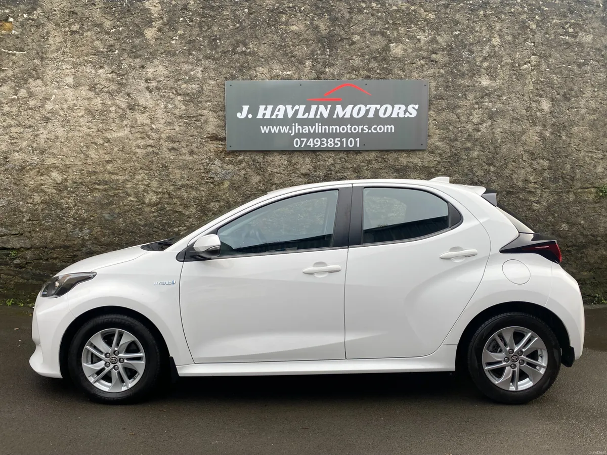 Jan 2021 Toyota Yaris Luna 1.5 Petrol Hybrid Auto - Image 6
