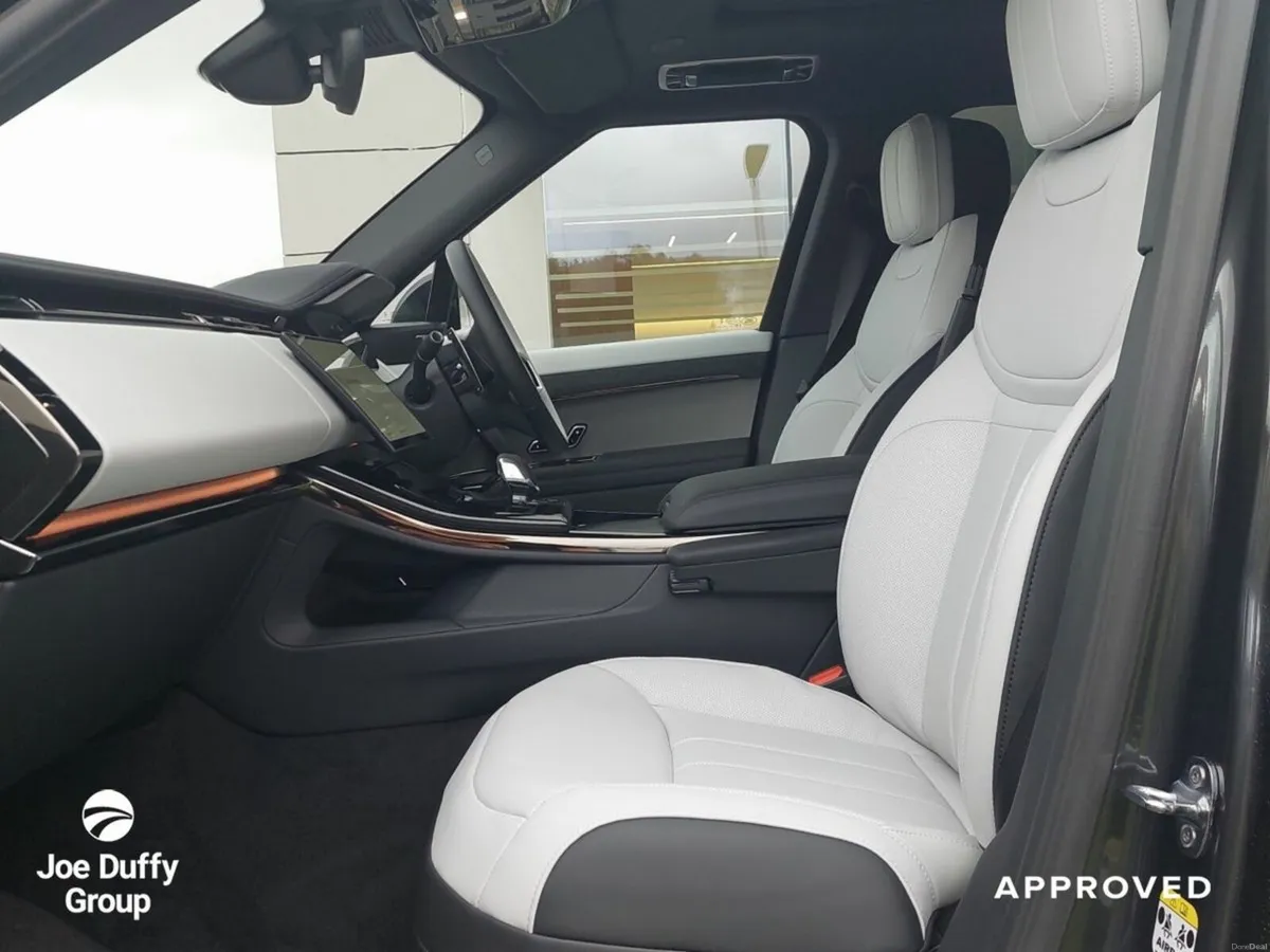 Land Rover Range Rover Sport Dynamic SE 460ps 3.0 - Image 4