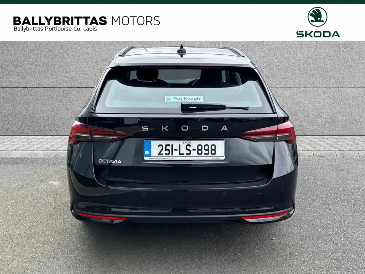 Skoda Octavia Selection 1.5TSI Automatic Combi - Image 4