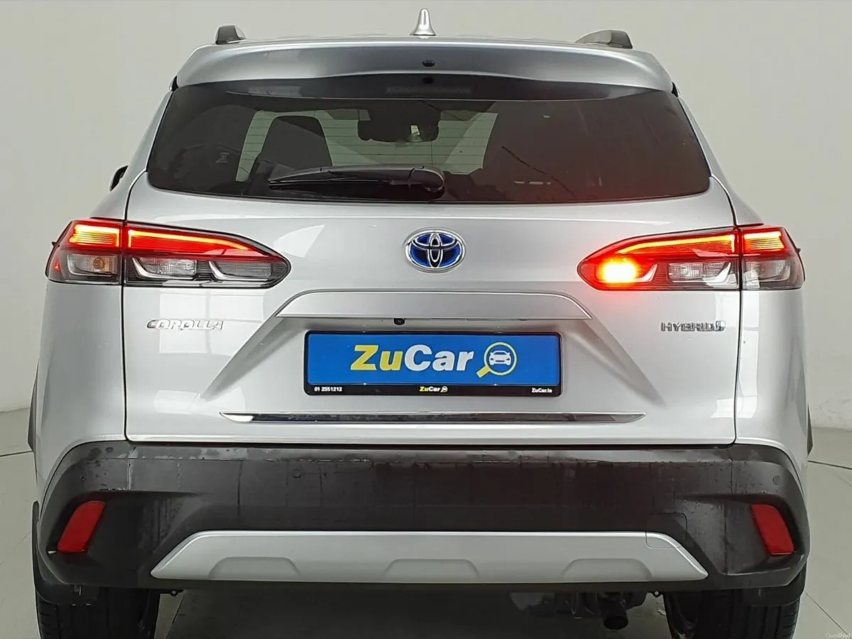 Toyota Corolla Cross 1.8 Hybrid Luna Hatchback - Image 4