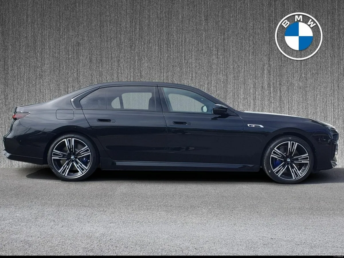 BMW 7-Series M760e xDrive 7 Series - Image 3