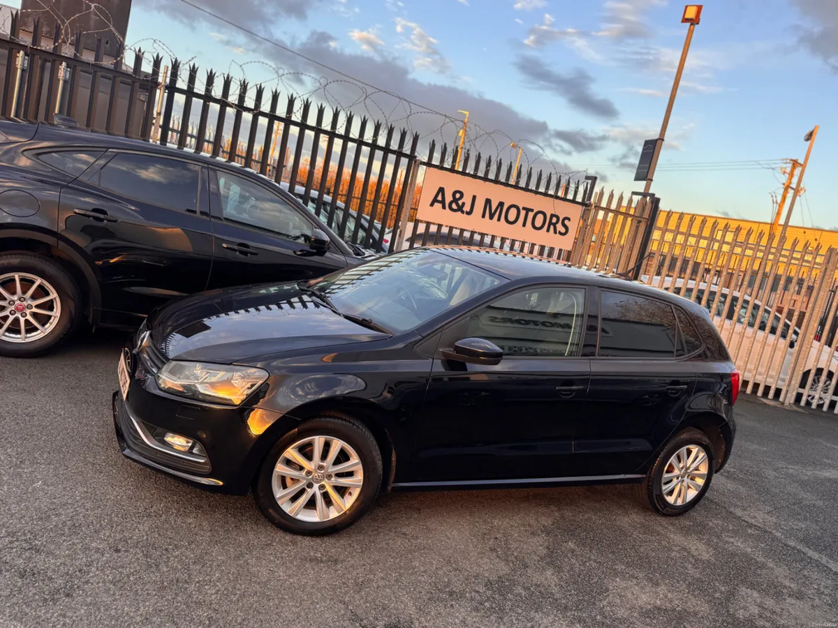 17 VW POLO 1.2 AUTOMATIC REV CAM - Image 3