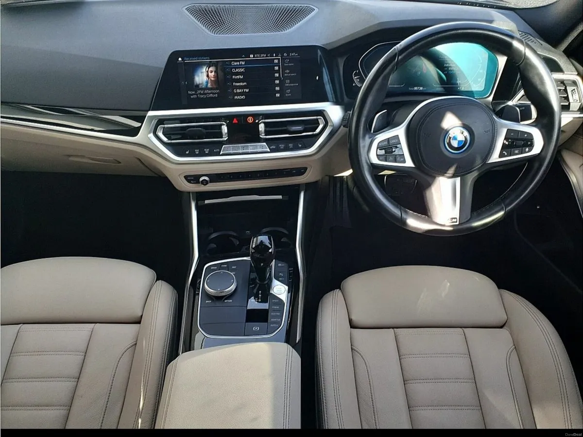 BMW 3-Series 330e M Sport Auto - Image 4