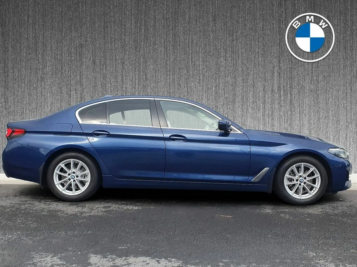 BMW 5-Series 520d SE - Image 3