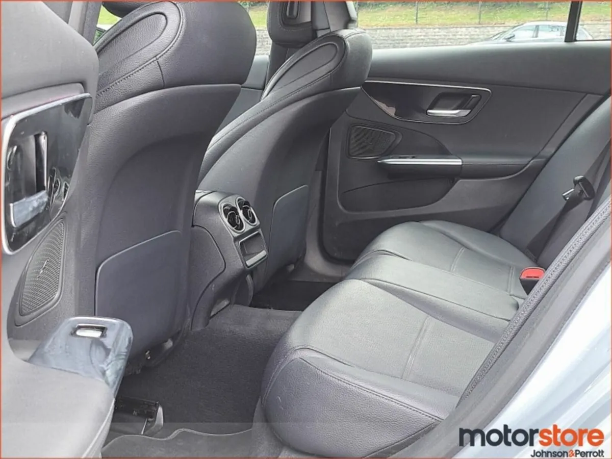 Mercedes-Benz C-Class C 220 D 4MATIC Avantgarde Au - Image 5