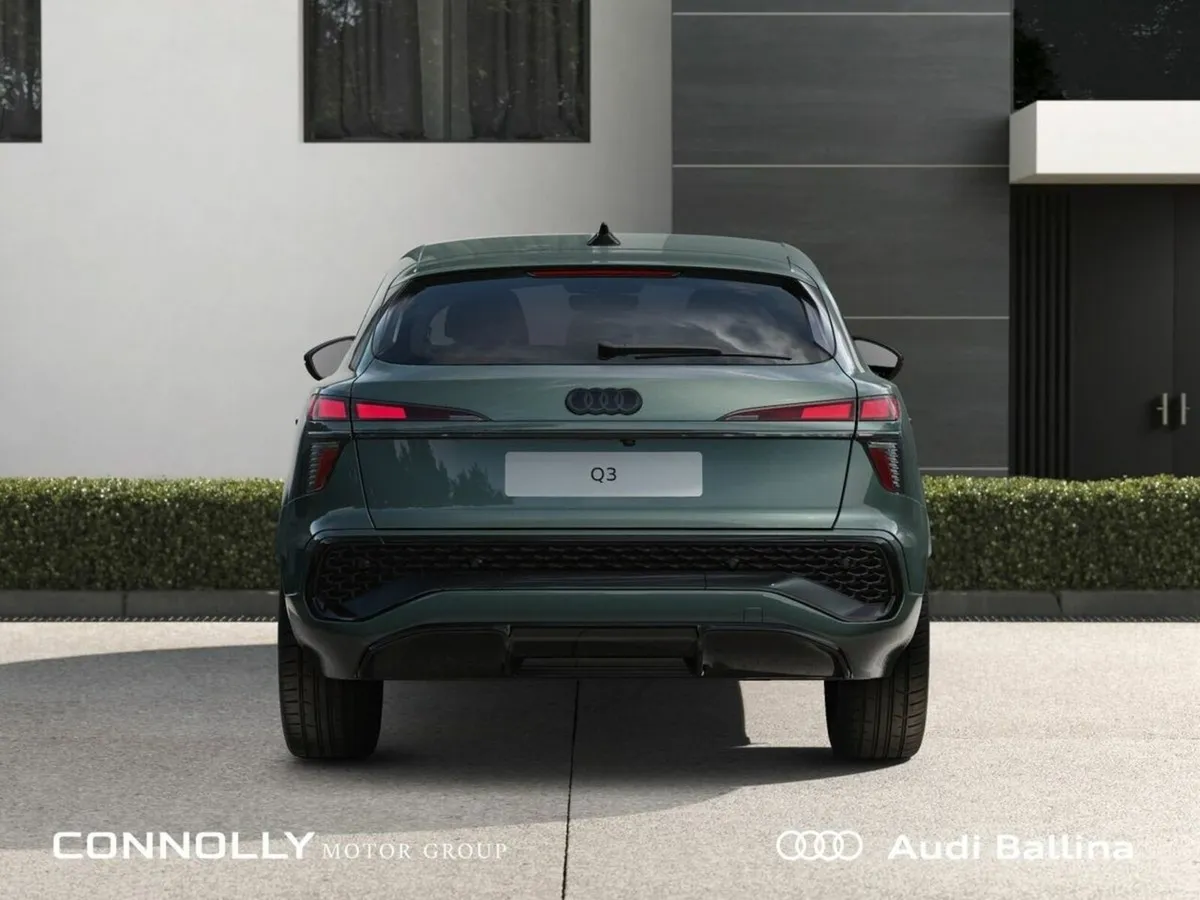 Audi Q3 SPORTBACK **Leather, Black Edition** - Image 5