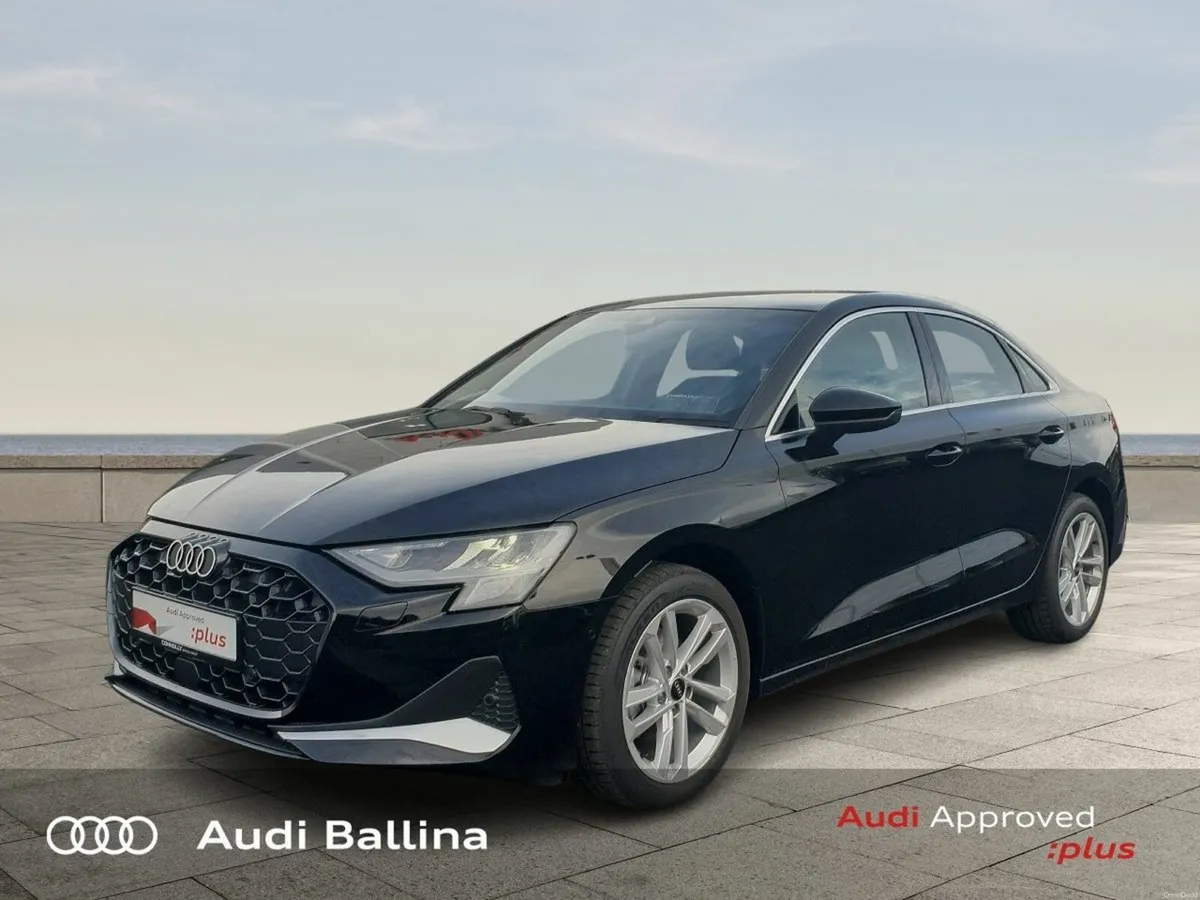 Audi A3 **SE AUTO**LOADS OF EXTRAS*** PARK ASSIST - Image 3