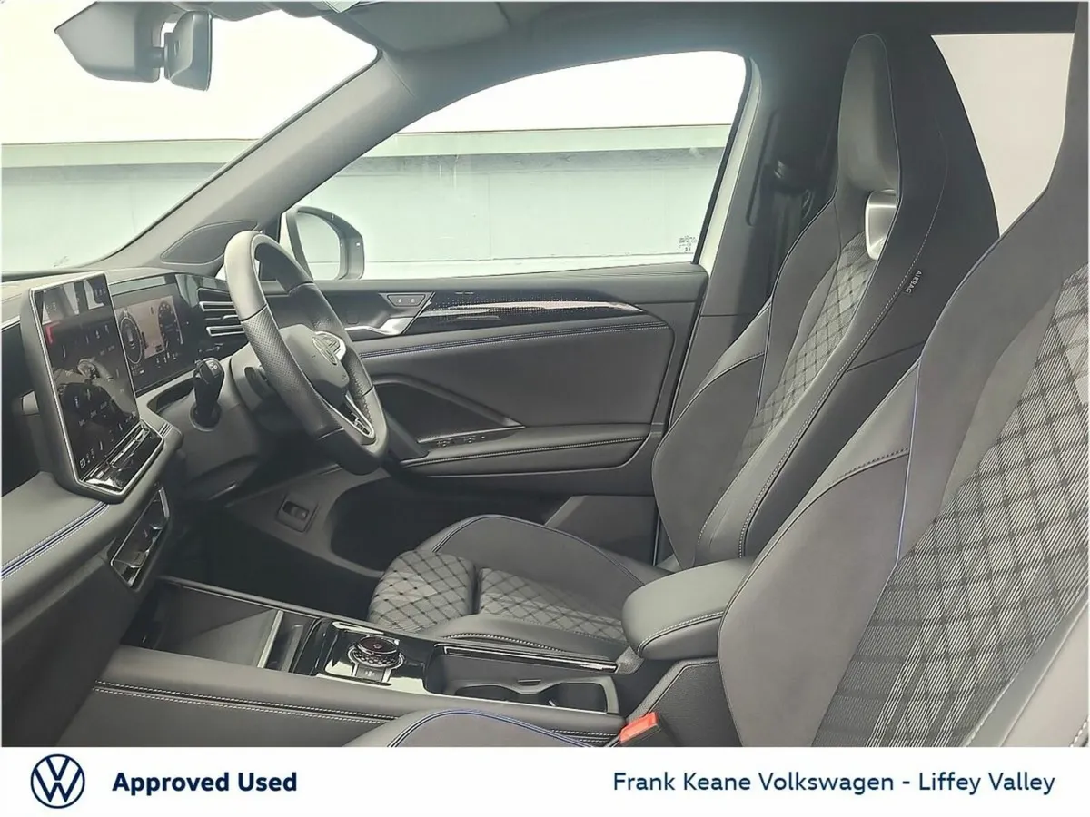 Volkswagen Tiguan R-LINE AUTO 1.5 PHEV 204HP *PLUG - Image 4