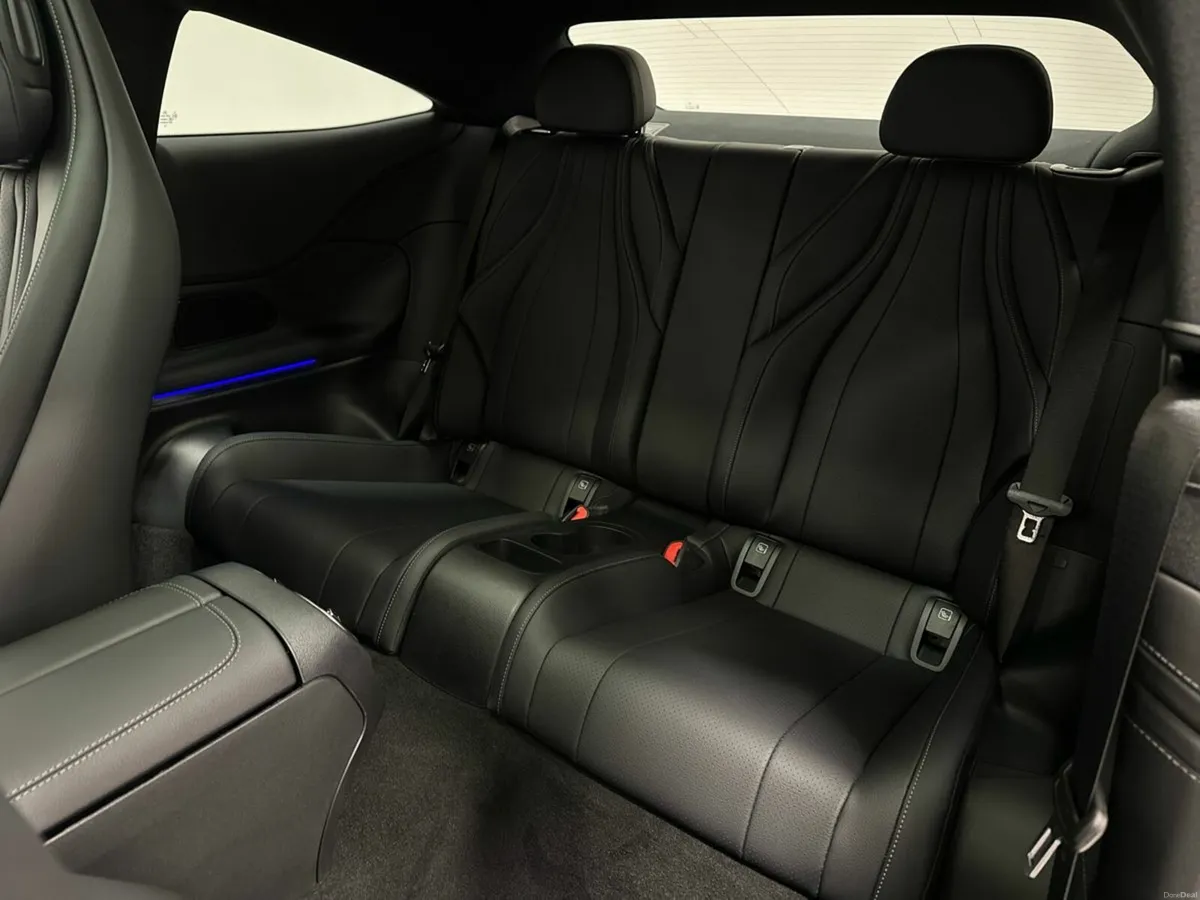 Mercedes-Benz CLE CLE300 e Coupe AMG Line + PHEV - Image 4