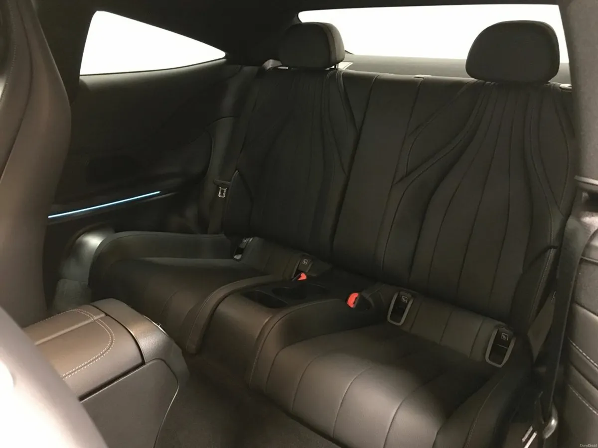 Mercedes-Benz CLE CLE220 D Coupe  AMG Line MHEV - Image 4