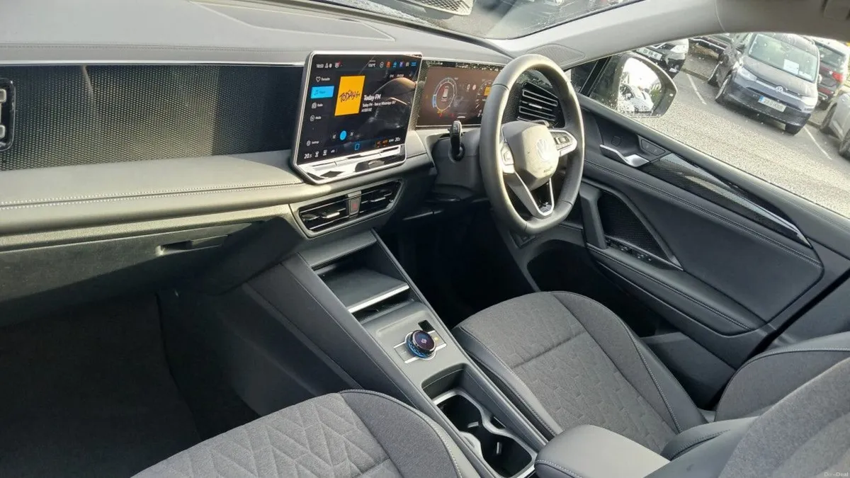 Volkswagen Tiguan Edition 75 2.0 TDI 150HP **AUTOM - Image 3