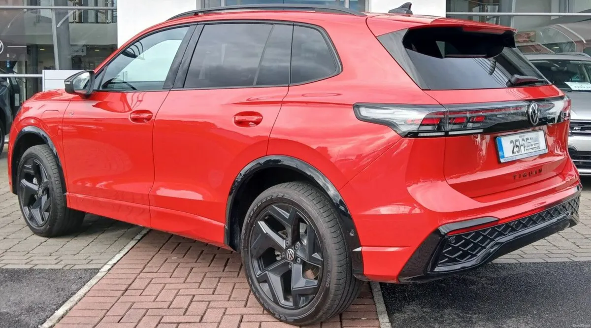 Volkswagen Tiguan R-Line 75 1.5 PHEV DSG 204HP **B - Image 4