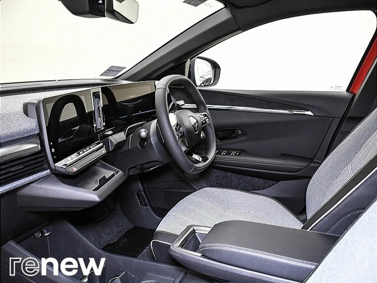 Renault Megane E-Tech EV60 220hp Techno - Image 5
