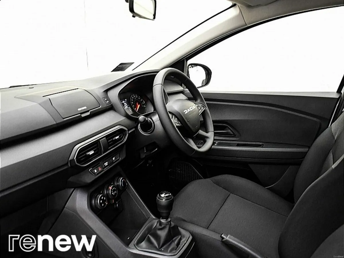 Dacia Sandero TCe 90 Essential - Image 5