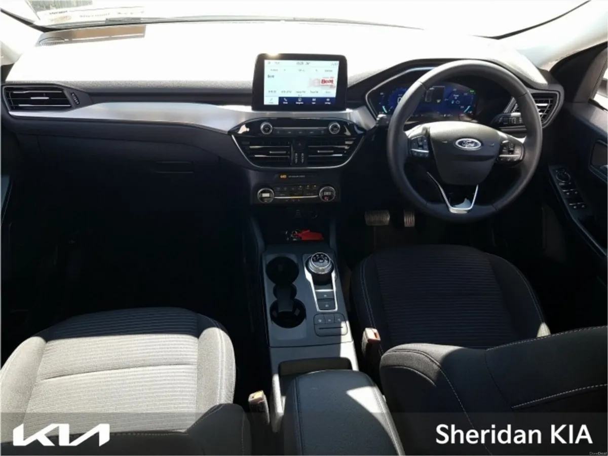 Ford Kuga 2.5 Duratec 225PS PHEV Titanium Auto - Image 4