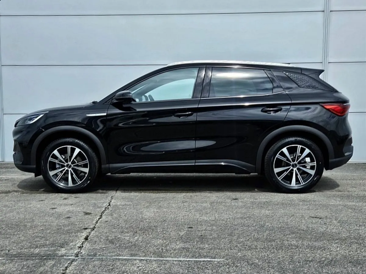 BYD ATTO 3 EV Comfort - Image 4