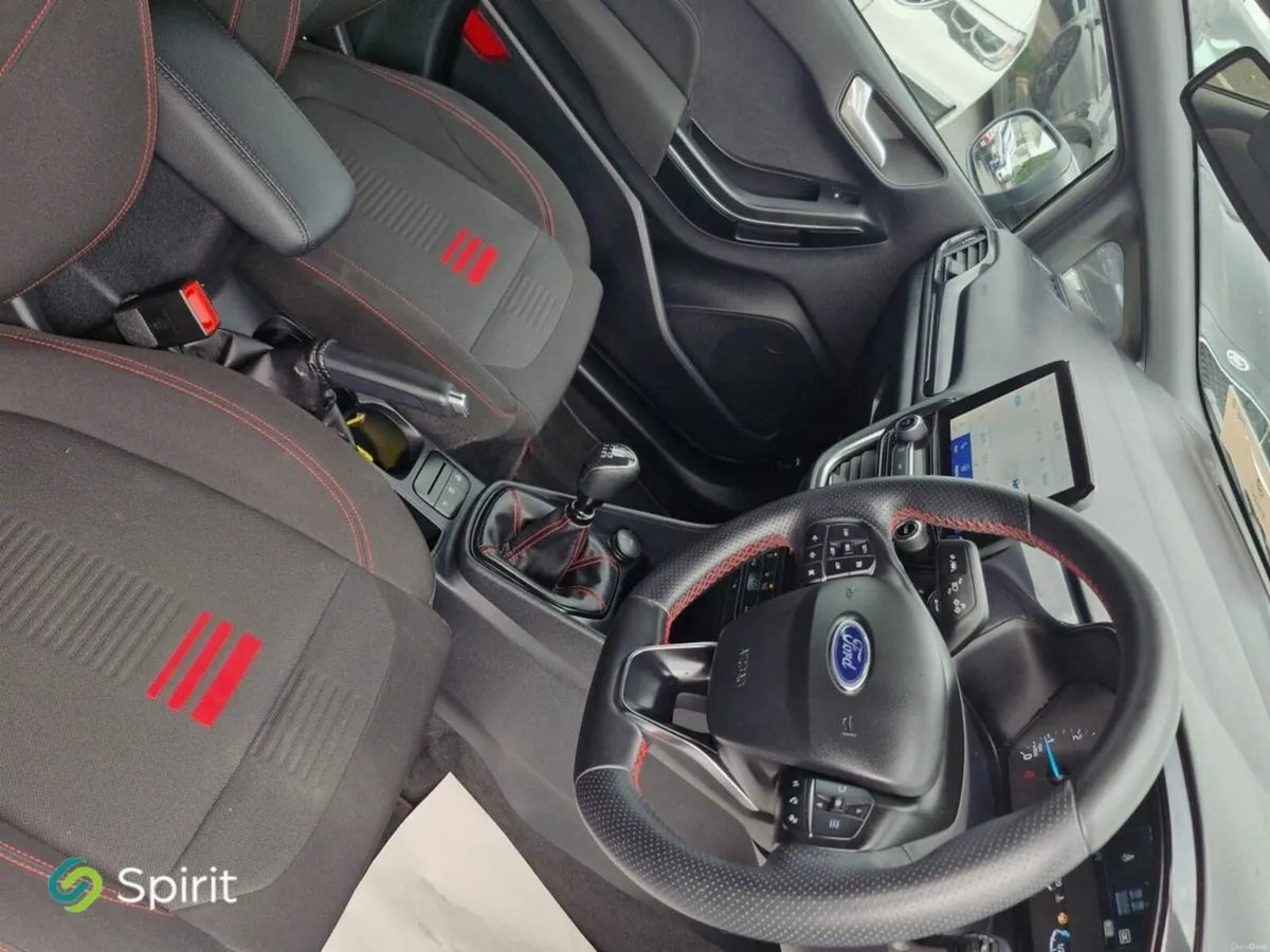 Ford Fiesta 1.0T EcoBoost Hybrid 125PS ST-Line - Image 4