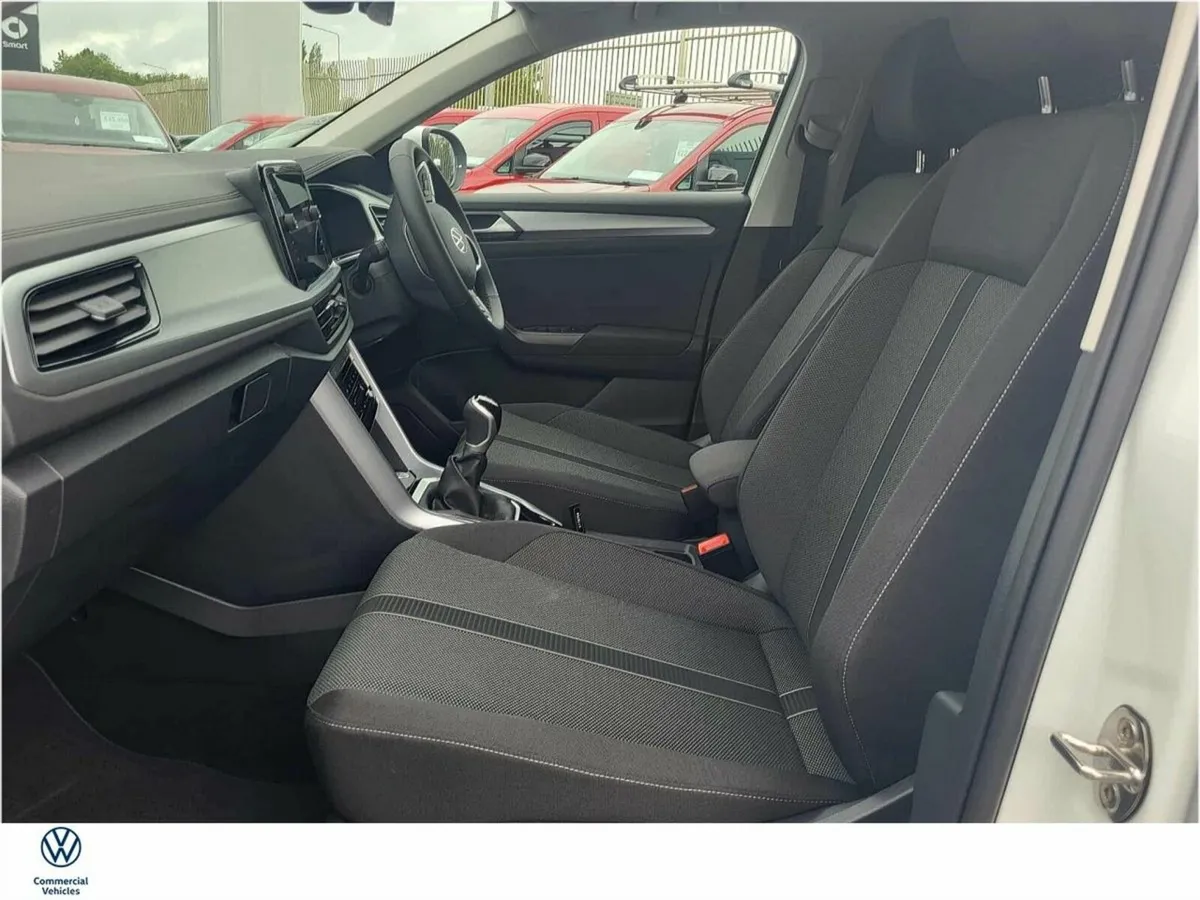 Volkswagen T-Roc COMMERCIAL ED.75 2.0 TDI M6F 116B - Image 4