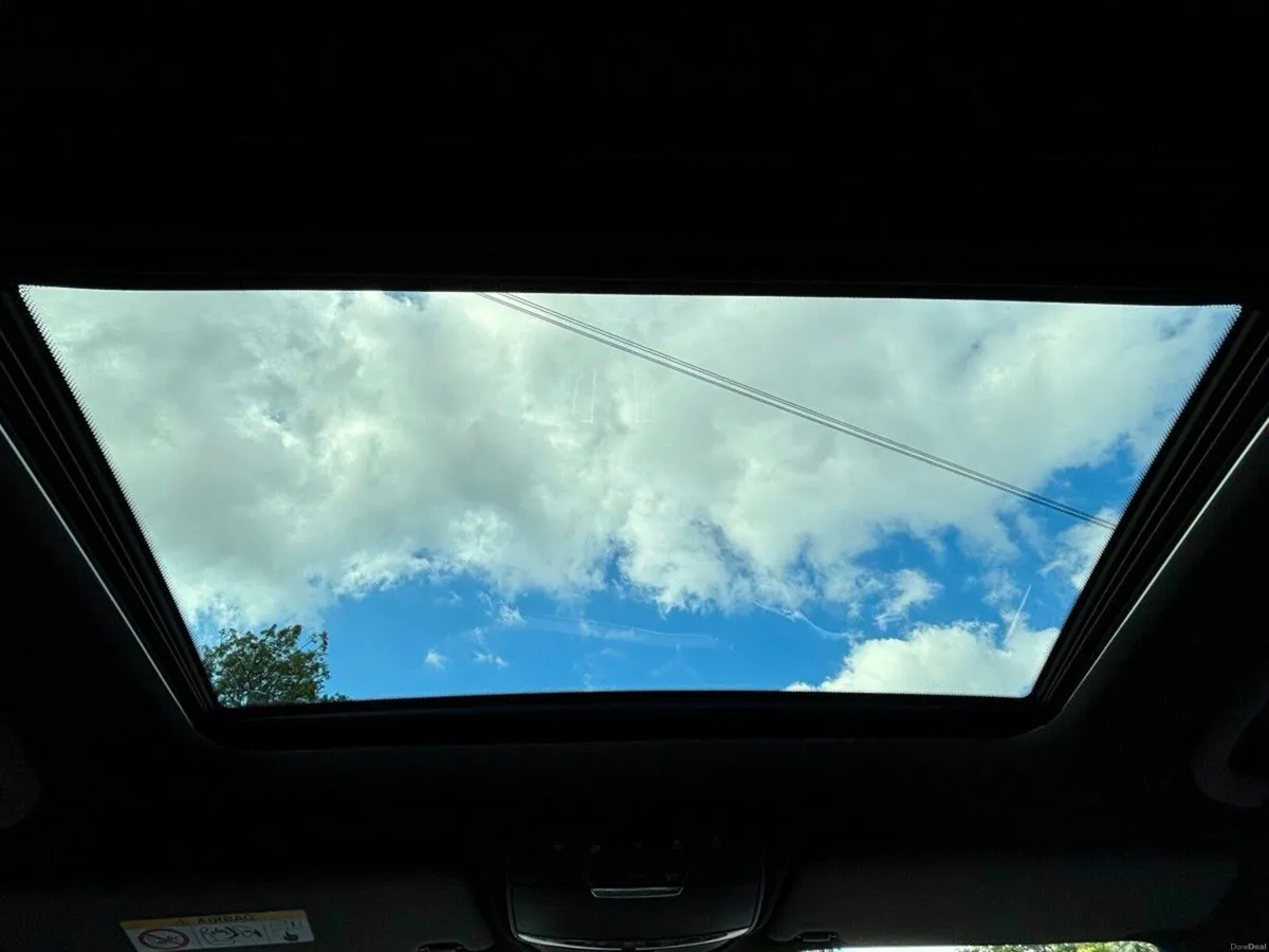 Mercedes-Benz EQC SUNROOF 400 AMG LINE PREMIUM 4MA - Image 3