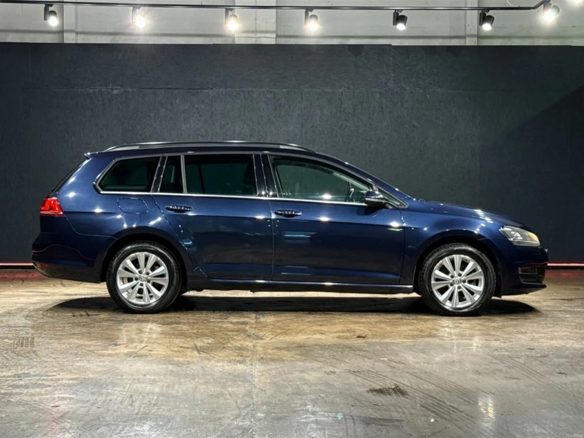 Volkswagen Golf ESTATE 1.2L AUTOMATIC - ALLOY WHEE - Image 3