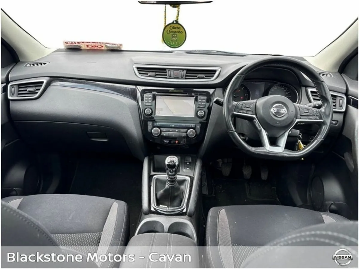 Nissan Qashqai 1.5 DSL SV - Image 2