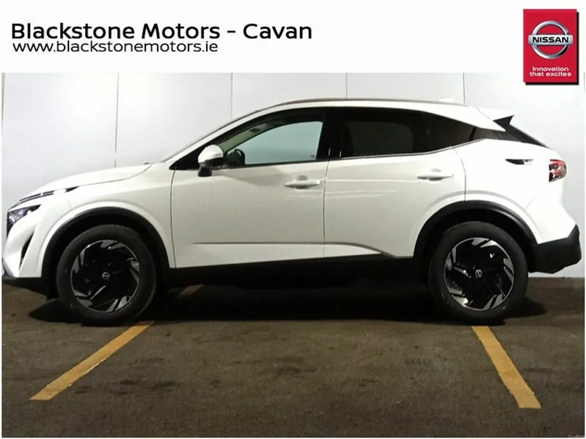 Nissan Qashqai 1.3 PET MILD HYBRID SV PREMIUM - Image 6