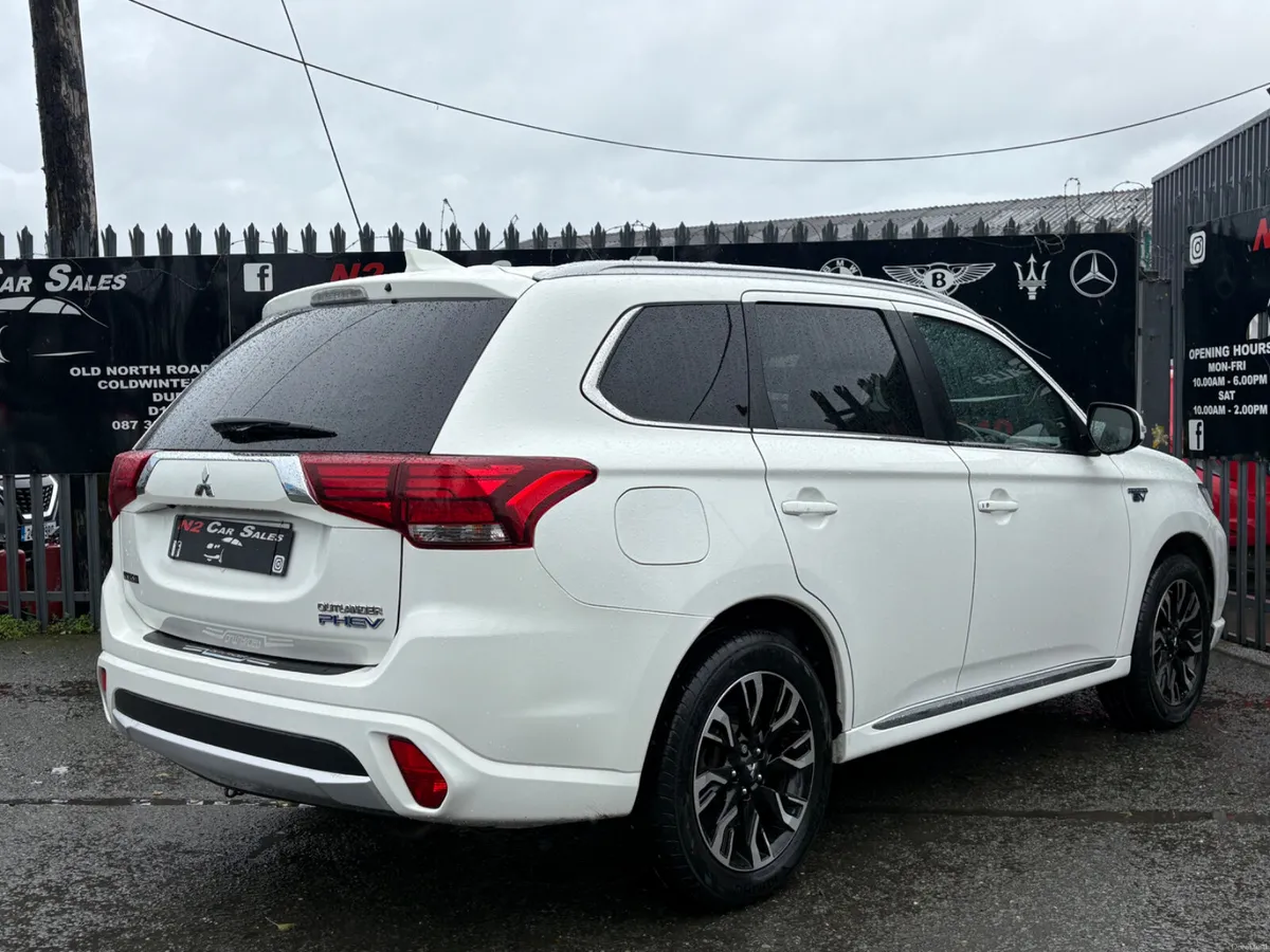 171 Outlander Plug in hybrid, LOW MILES, NEW NCT - Image 6
