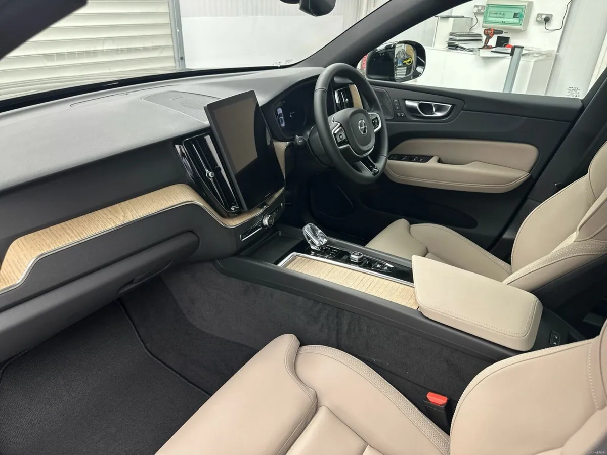 Volvo XC60 T6 PLUS BRIGHT *NEW MODEL* €180 P/W 3YR - Image 4