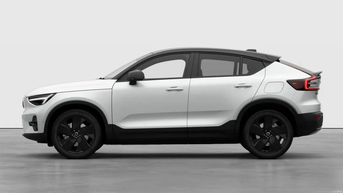 Volvo EC40 ULTRA BLACK EDITION *ORDER NOW* €125 P/ - Image 3