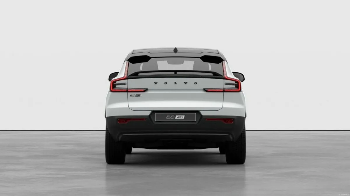 Volvo EC40 ULTRA BLACK EDITION *ORDER NOW* €125 P/ - Image 4