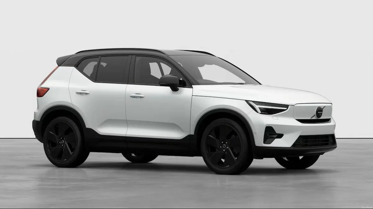 Volvo EX40 ULTRA BLACK EDITION *1.9% APR* €125 P/W - Image 1