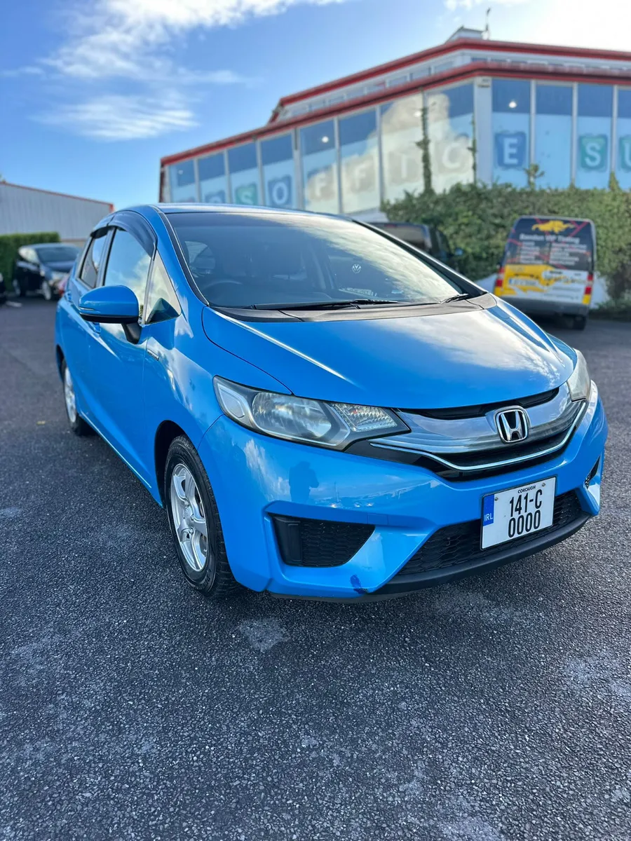 2014 Honda Fit Hybrid - Image 2