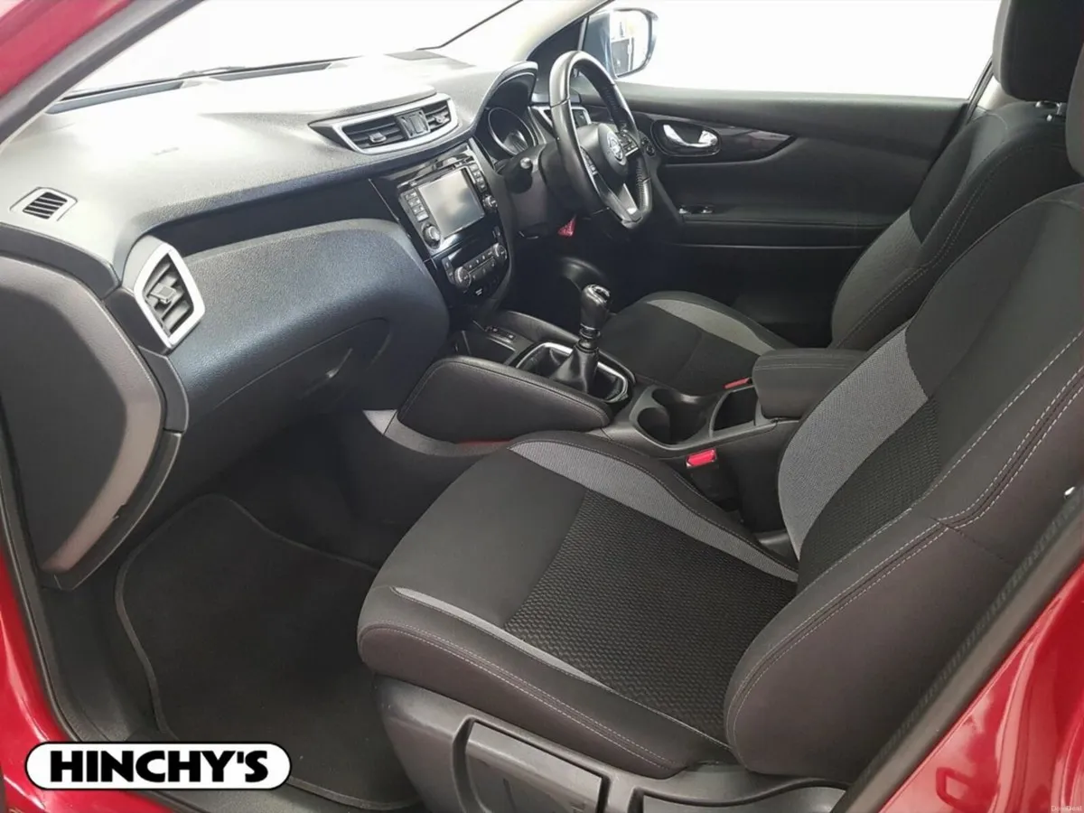 Nissan Qashqai 1.2 PET SV - Image 4