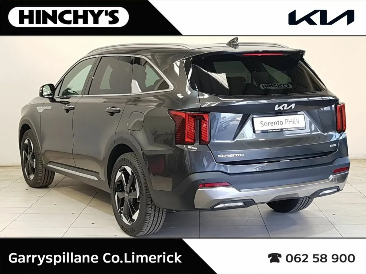 Kia Sorento Plug-in Hybrid Electric 7 Seater Gravi - Image 4