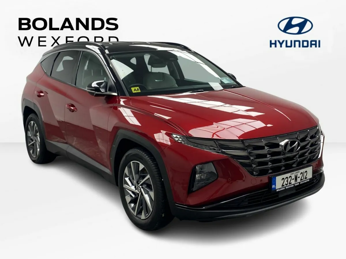 Hyundai Tucson 2WD Executive Plus w 2 Tone Roof - Image 1