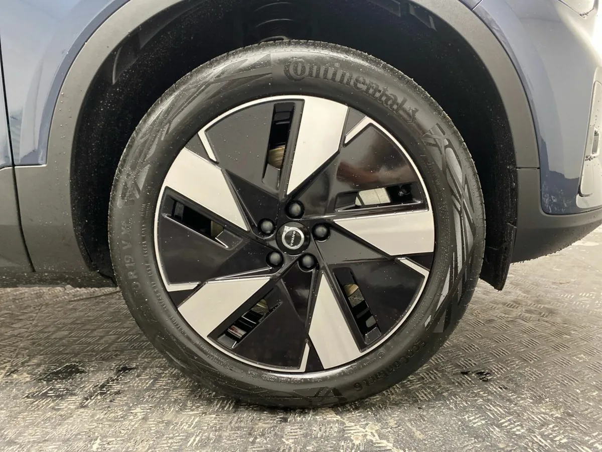 Volvo EX40 Avalible to order for 2027 DENIM BLUE P - Image 6