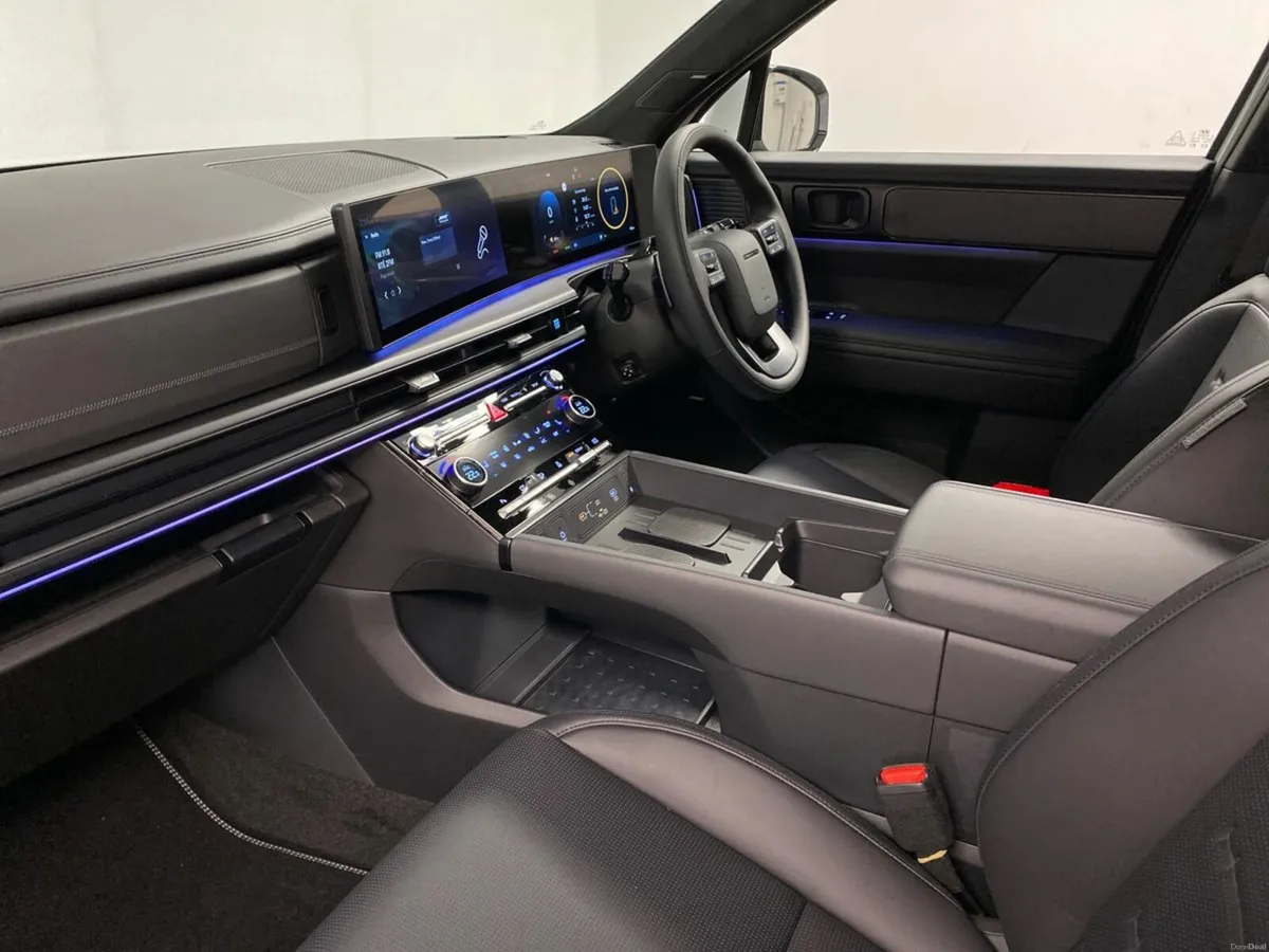 Hyundai Santa Fe SF Premium Calligraphy Creamy Whi - Image 3