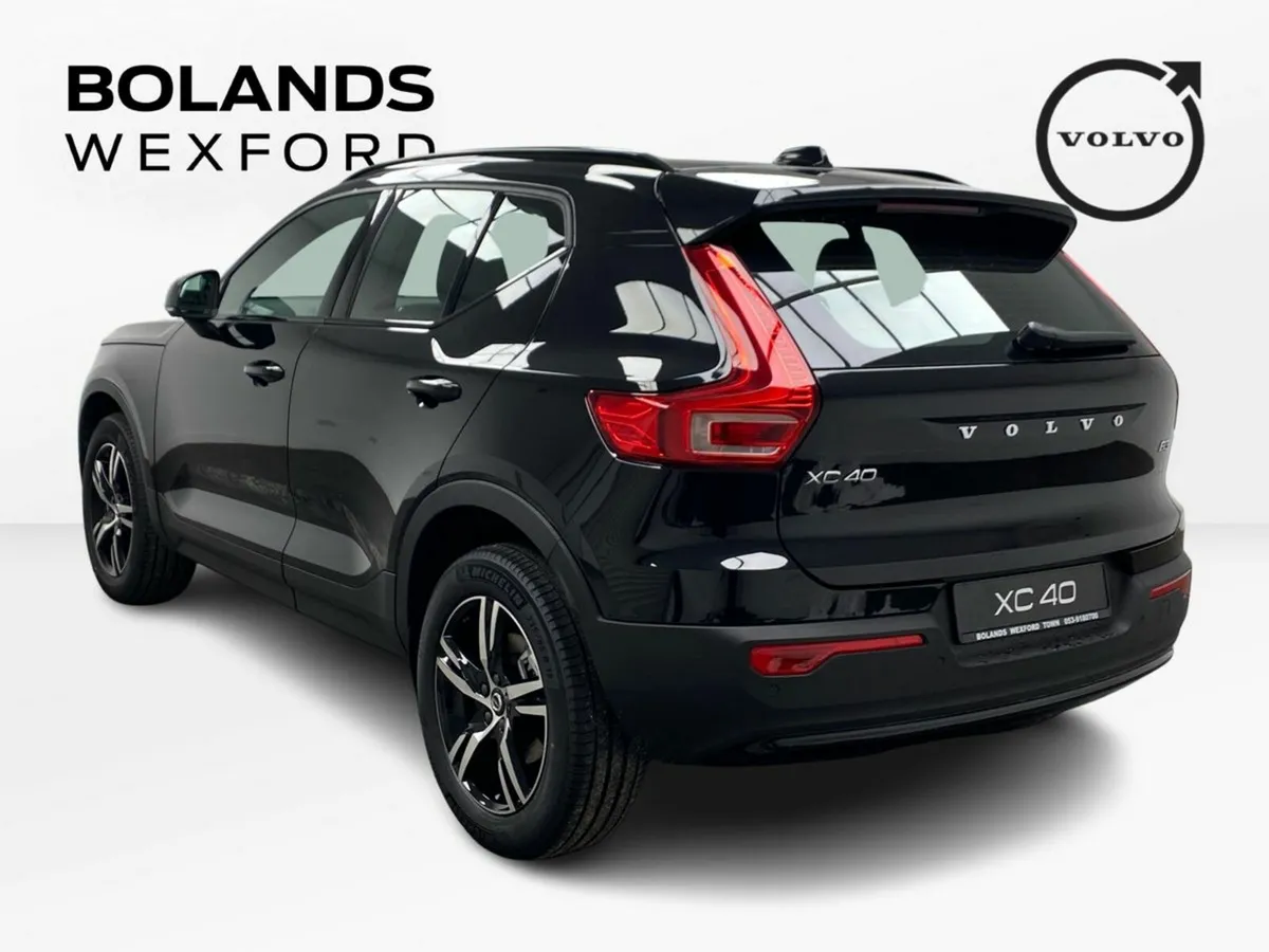 Volvo XC40 NEW !! 261 Petrol Mild Hybrid - Image 4