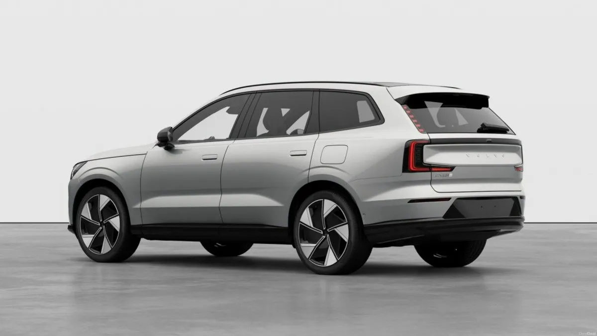 Volvo EX90 Twin Motor performance / wool Blend int - Image 3