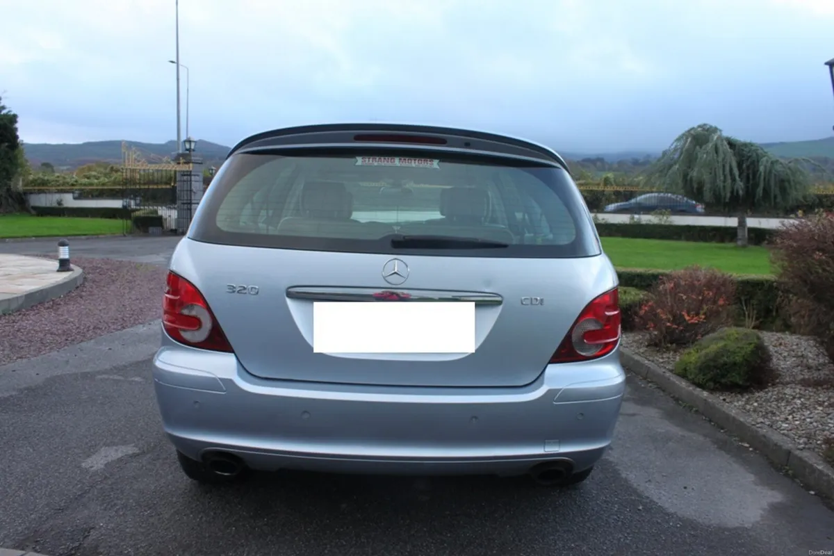 Mercedes-Benz R320 CDI  LWB  MPV  4MATIC,  2008 - Image 2